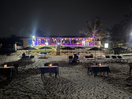 Happy Shack beachside dining