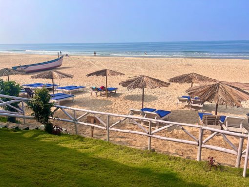 View from Happy Shack Restaurant onto Sernabatim Beach View from Happy Shack onto Sernabatim Beach